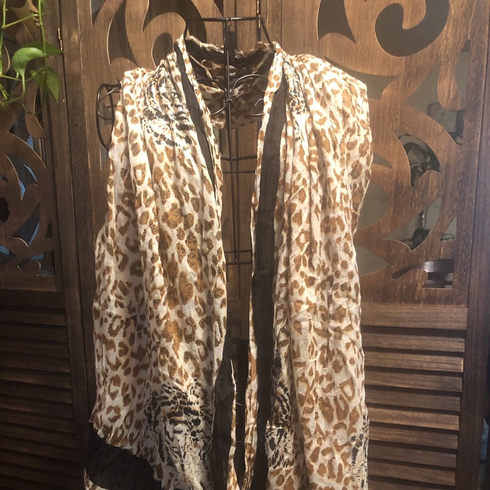 Long Shawl Animal Print